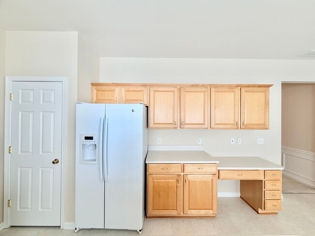 Building Photo - Move In Ready: Spacious Home in South Charlotte!