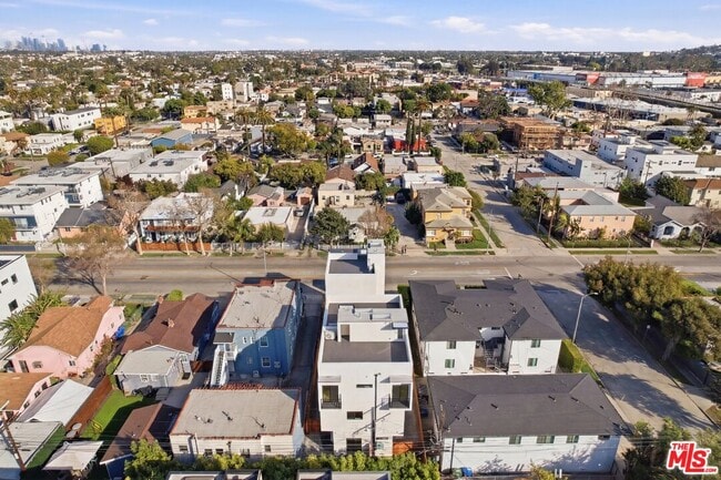 Building Photo - 2837 Redondo Blvd