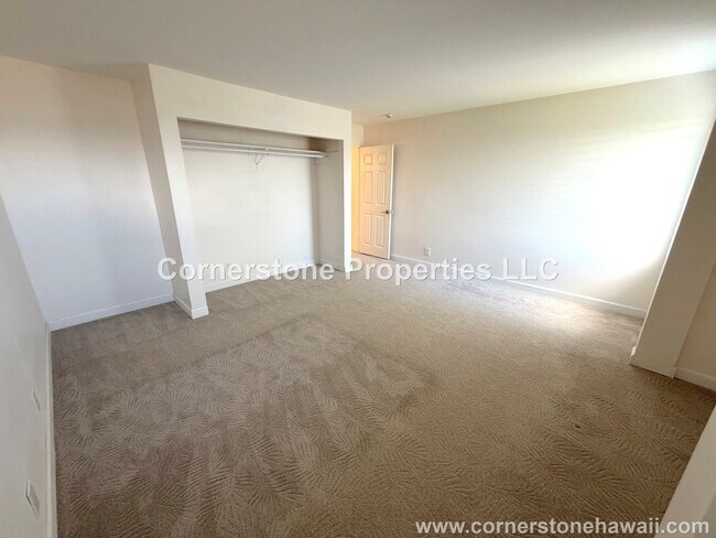 Building Photo - 98-1453-1453 Kaahumanu St