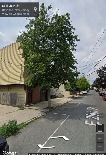 Building Photo - 88 E 26th St