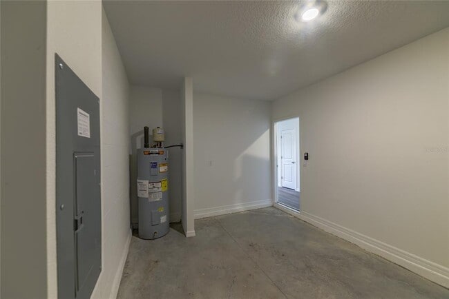 Building Photo - 17208 English Chestnut Wy