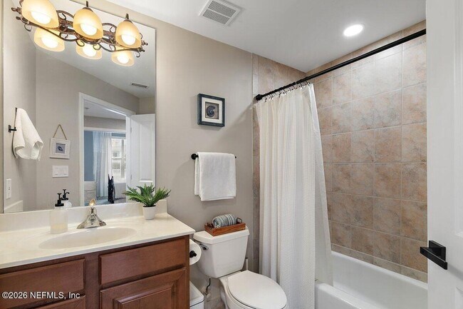 Building Photo - 1126 1st St N