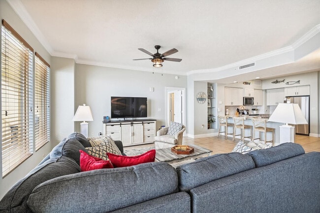 Building Photo - 8715 Surf Dr