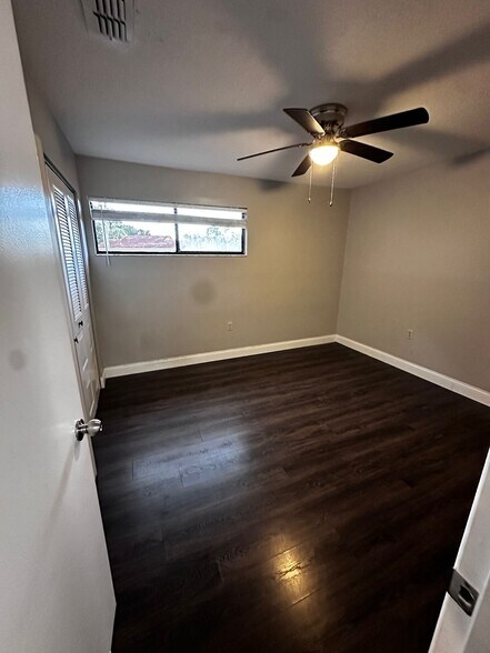 Building Photo - 5082 Ernst Ct