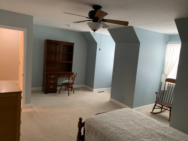 Building Photo - 147 E 3rd St