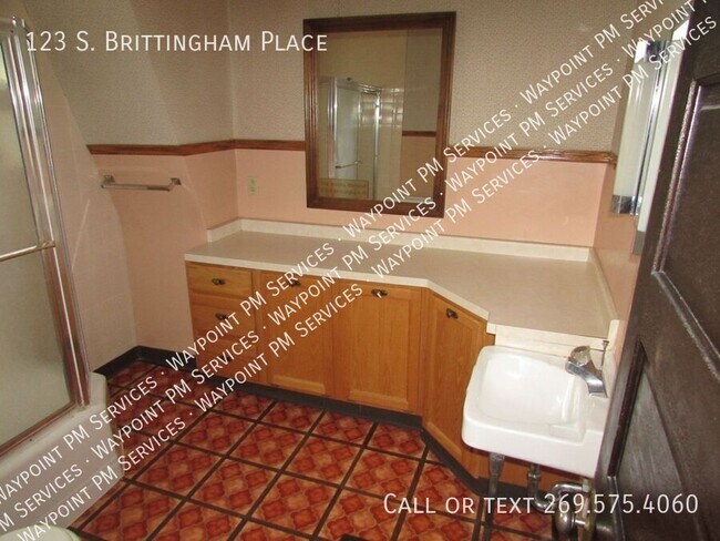 Building Photo - 123 S Brittingham Pl