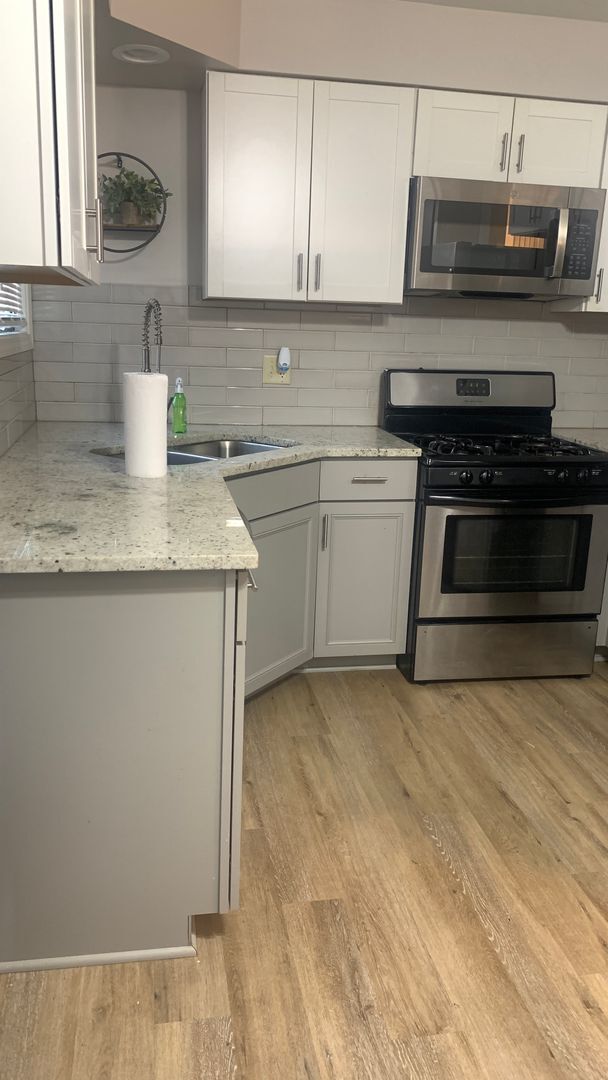 Building Photo - 2-Bedroom, 1-Bath Apartment – $1,900/month...