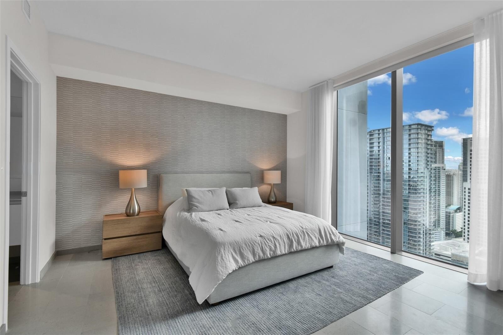 Building Photo - 88 SW 7th St