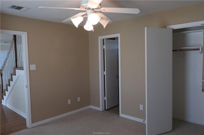 Building Photo - 4131 McFarland Dr