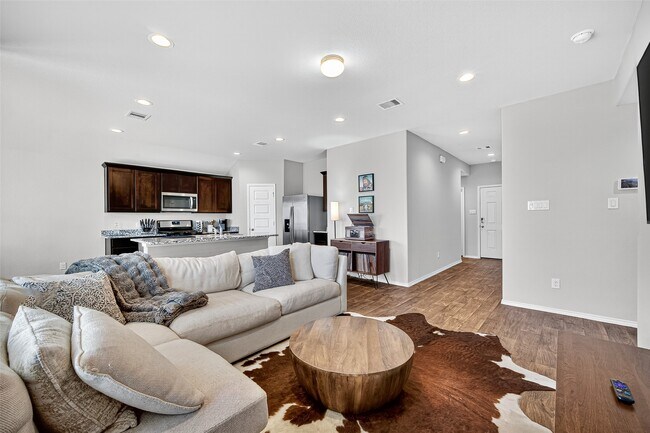 Building Photo - 6322 Fairfield Brook Ln