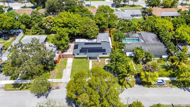Building Photo - 9841 Dominican Dr