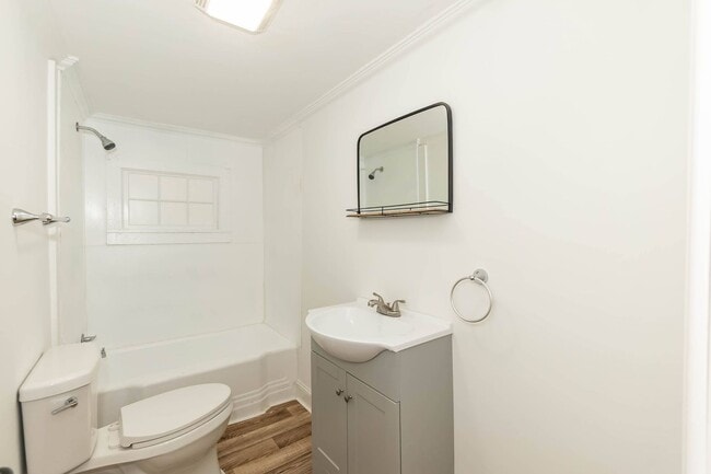 Building Photo - Beautifully Remodeled Three Bedroom Home!