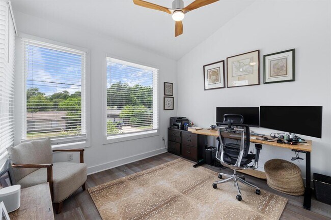 Building Photo - 4016 Diligence Dr