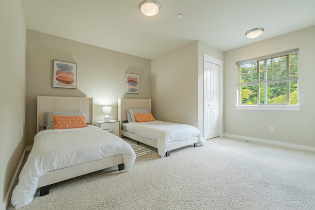 Building Photo - 16009 SE 164th Pl