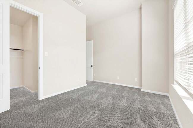 Building Photo - 29434 Cherry Vine Rd