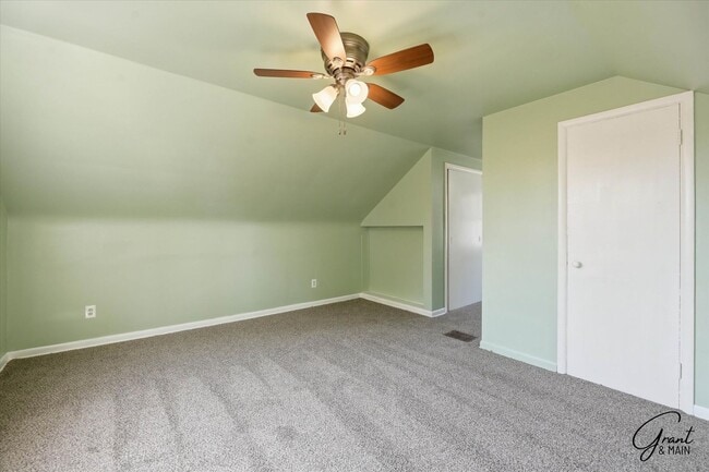 Building Photo - $1300 3 bedroom bungalow