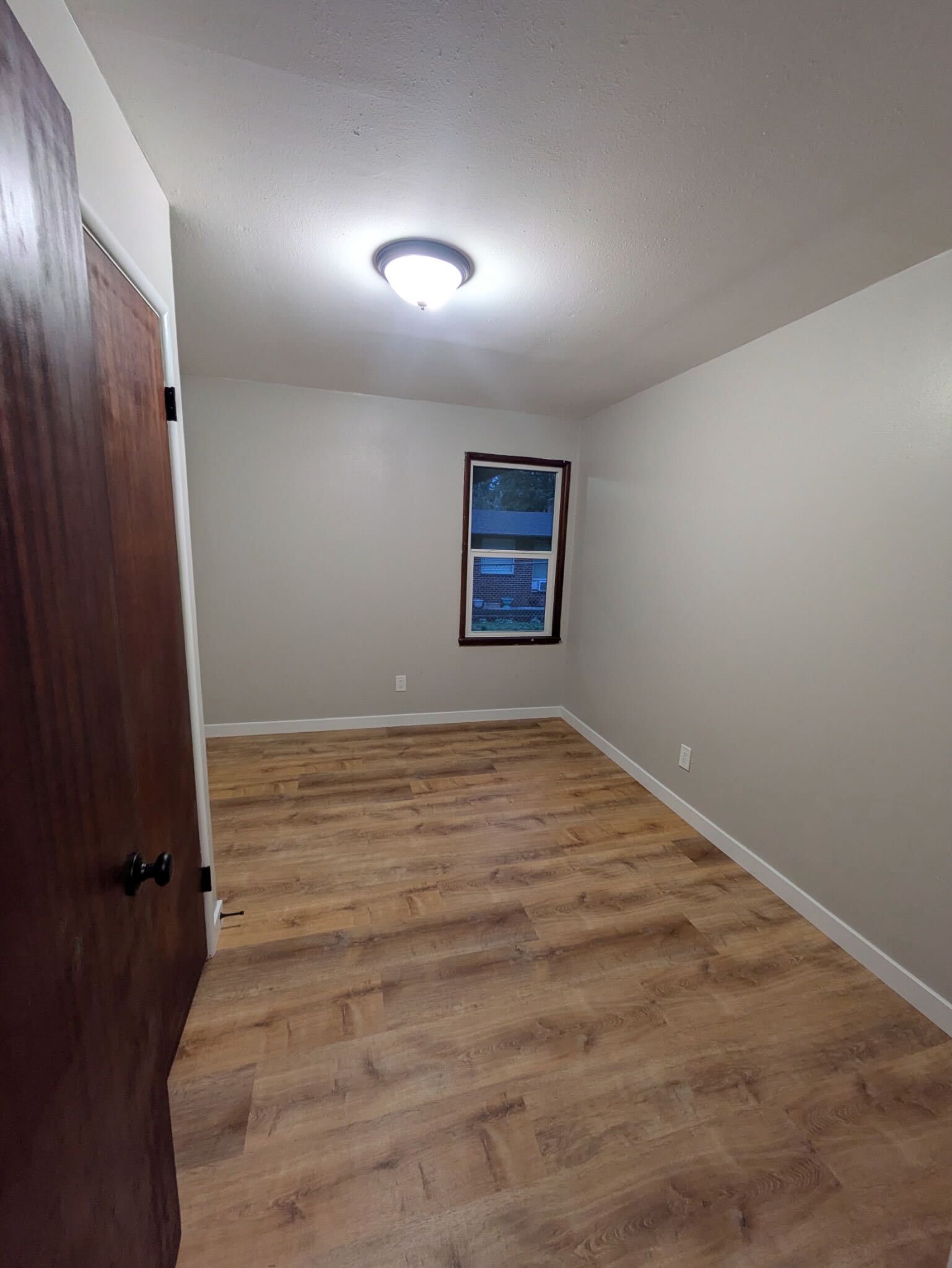 Building Photo - 8311 Bridgeport Way SW