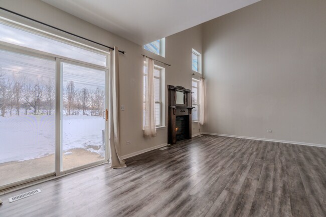 Building Photo - 1033 Key Largo Dr