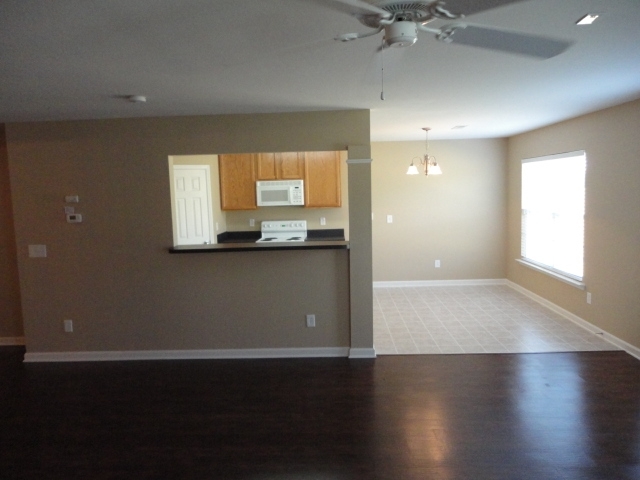 Building Photo - 501 Timber Meadow Lake Dr