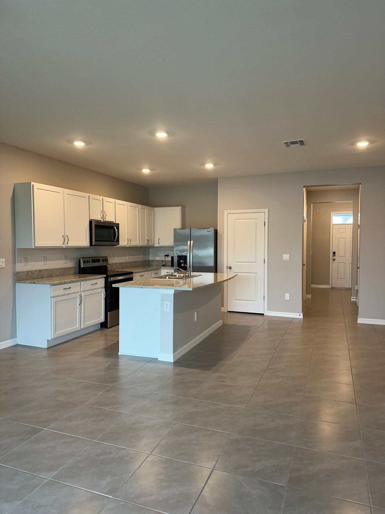 Building Photo - 3915 Goldheart Blvd