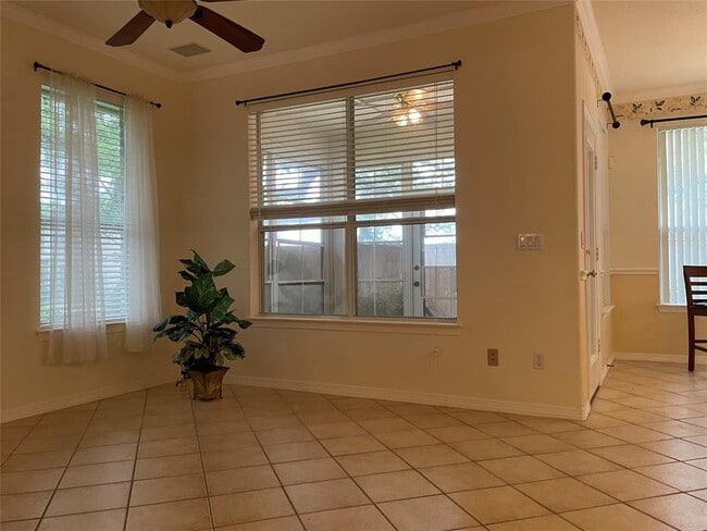Building Photo - 120 Brazos Dr