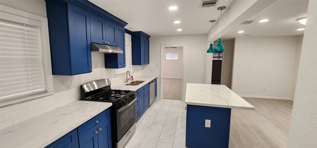 Building Photo - 4921 Nina Lee Ln