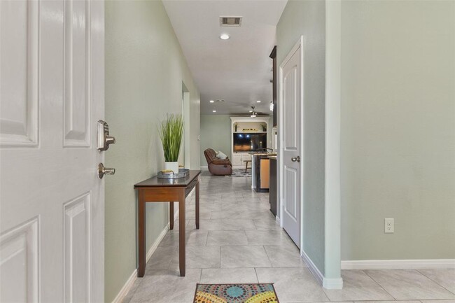 Building Photo - 12814 Pirate Bend Dr