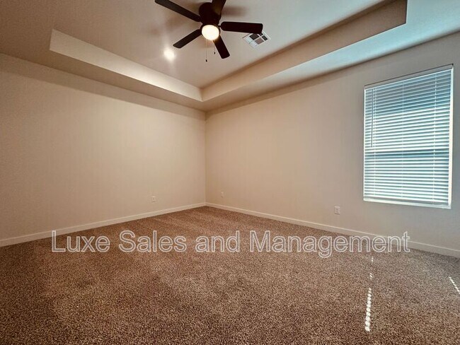 Building Photo - 8305 NW 163rd Ter