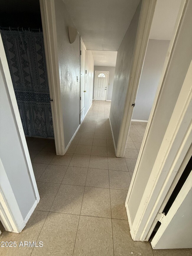 Building Photo - 501 W 14th St