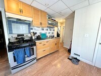 Building Photo - 105 Buttonwood St