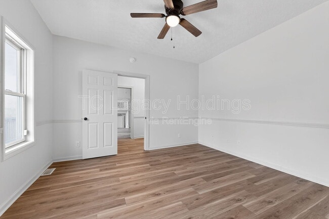 Building Photo - 127 Haymond Hwy