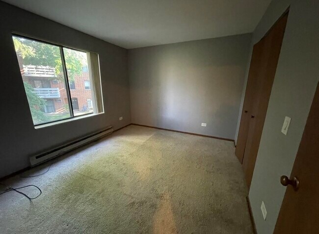 Building Photo - 1343 N Winslowe Dr