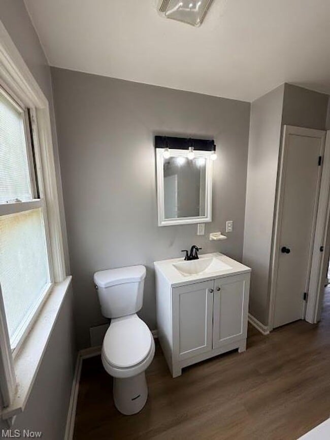 Building Photo - Two bedroom one bathroom single story home for rent