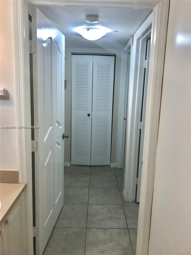 Building Photo - 3201 W Flagler St