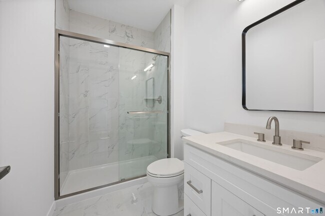 Building Photo - 27 Village Rd