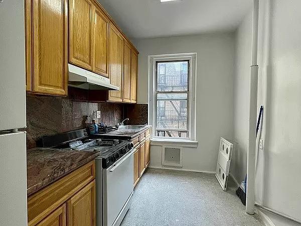 Building Photo - 1375 Ocean Ave