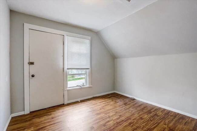 Dining Area View - 2210 Winnebago St