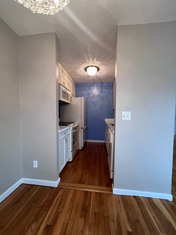 Building Photo - 101 Waite St