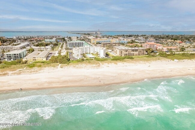 Building Photo - 4000 Ocean Beach Blvd
