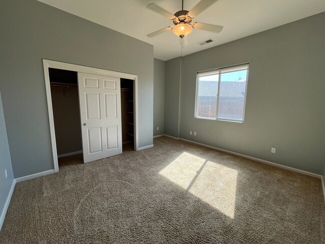 Building Photo - 206 S Argyle Pl