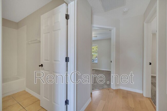Building Photo - 14423 Bluebird Park Rd
