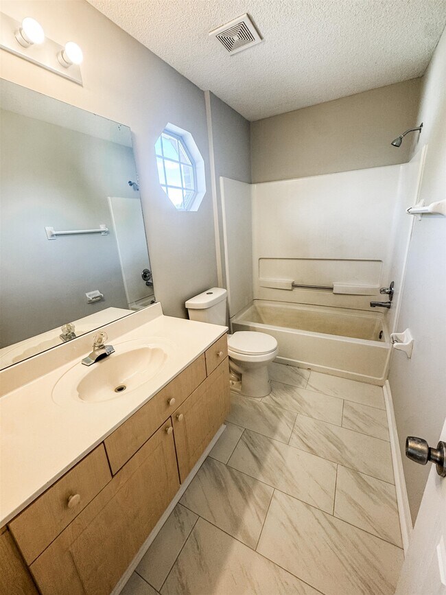 Building Photo - 6900 Wrigley Dr