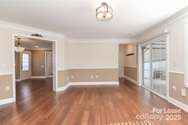 Building Photo - 9408 Meadowmont View Dr