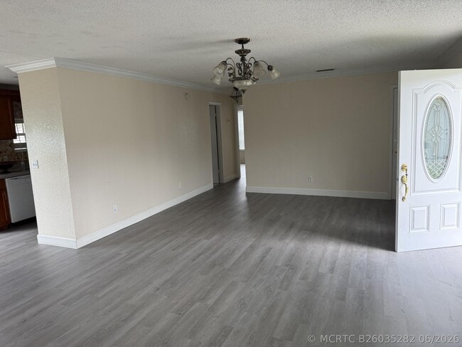 Building Photo - 4403 Anna Ln