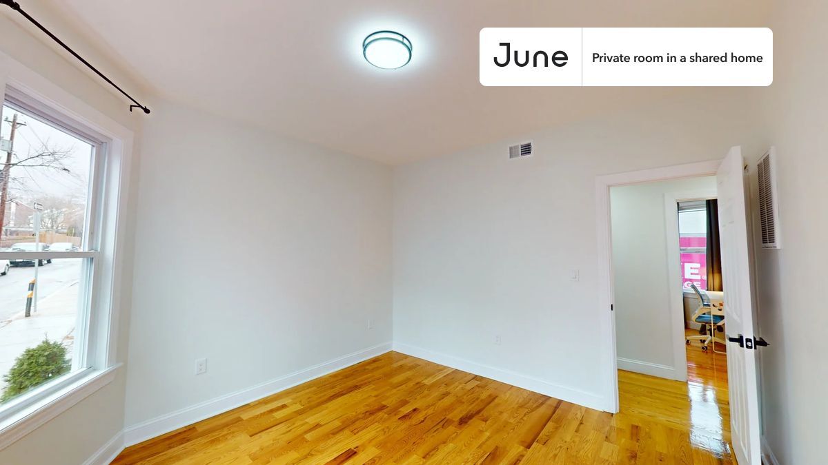 Building Photo - Room in Shared 4 bed/2 bath home