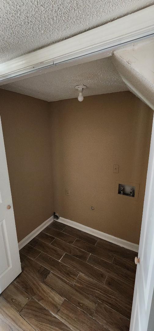 Building Photo - 5265 Chatfield Dr
