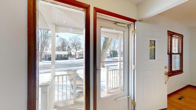 Building Photo - Available August 2026!  Beautiful Home in North Ames