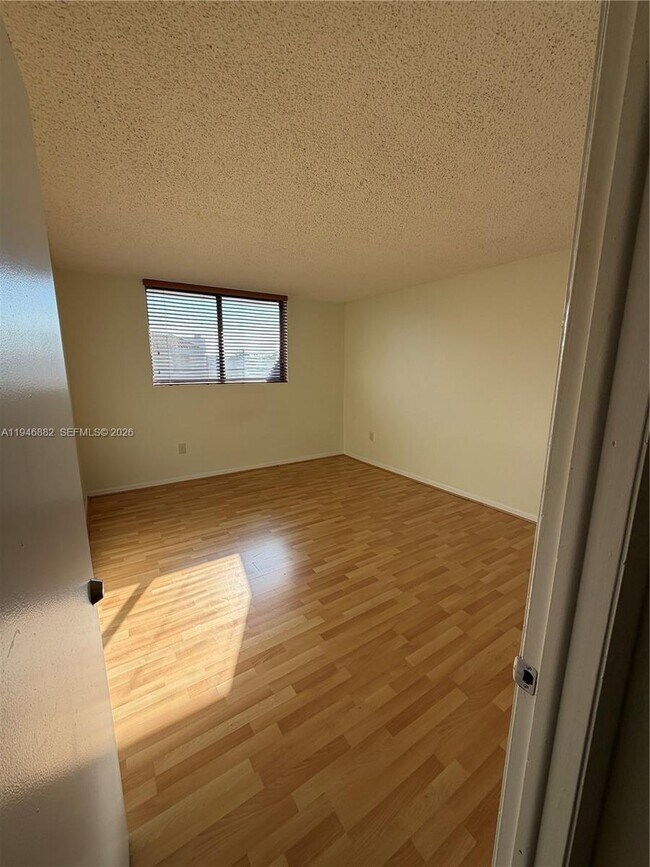 Building Photo - 8205 SW 152nd Ave