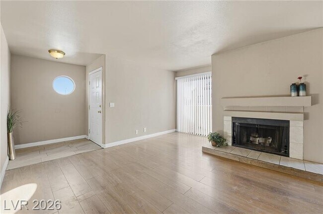 Building Photo - 2982 Juniper Hills Blvd