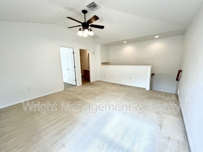 Building Photo - 15902 Cedar Elm Terrace